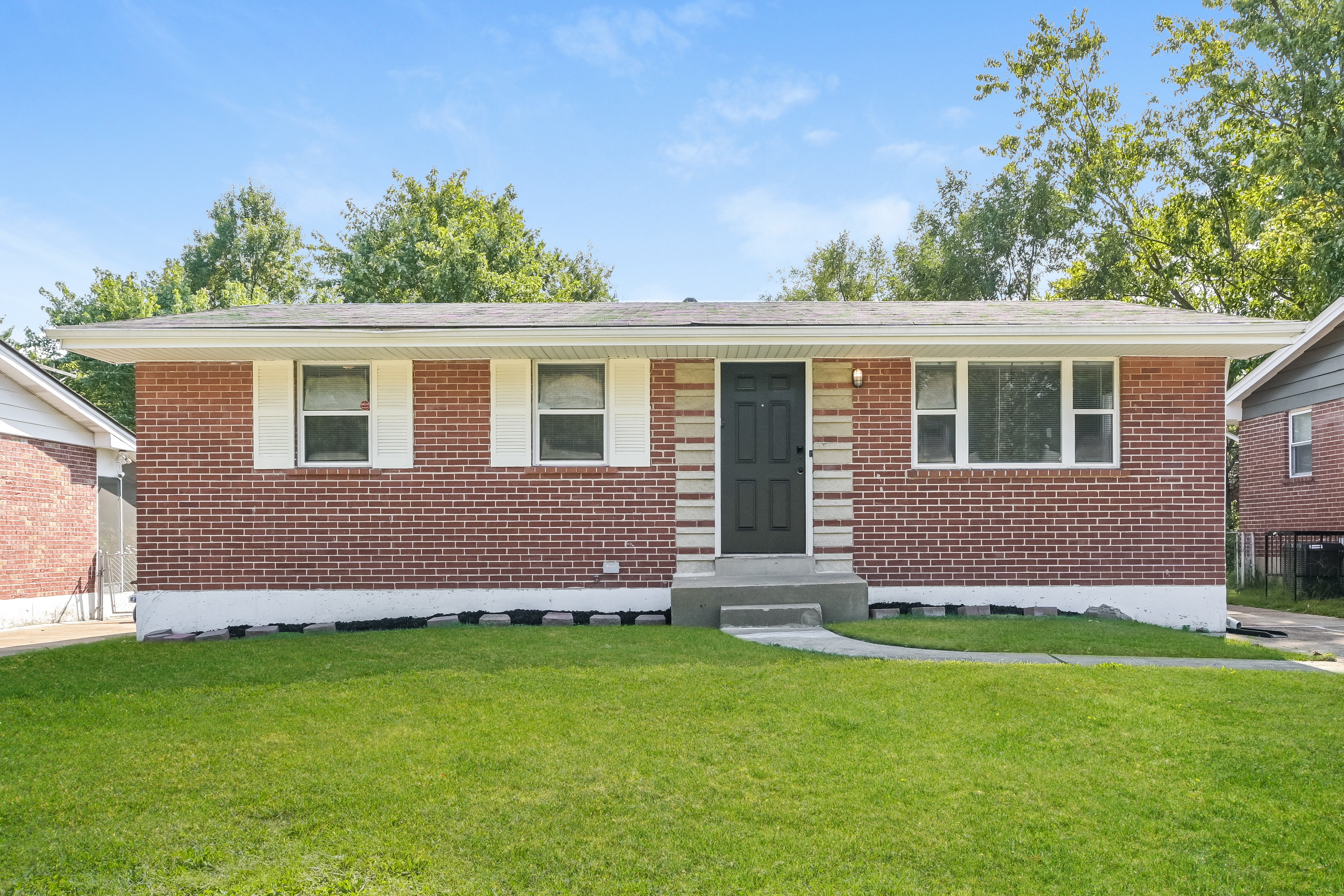 1376 Cove Ln St. Louis, MO 63138